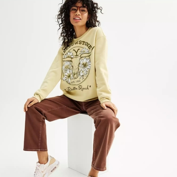 Yellowstone, Dutton Ranch, Western Style, Crewneck, Pullover, Fleece Sweatshirt - Picture 2 of 7